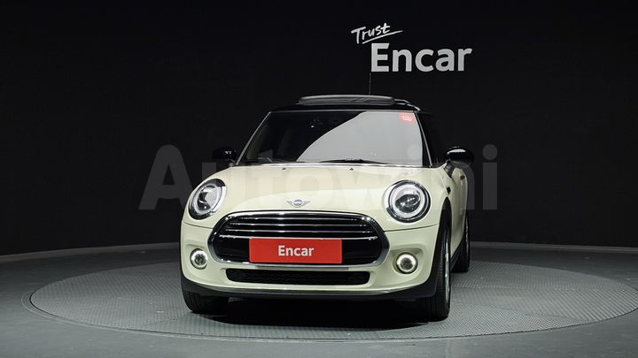 Mini Cooper 2020 — 3