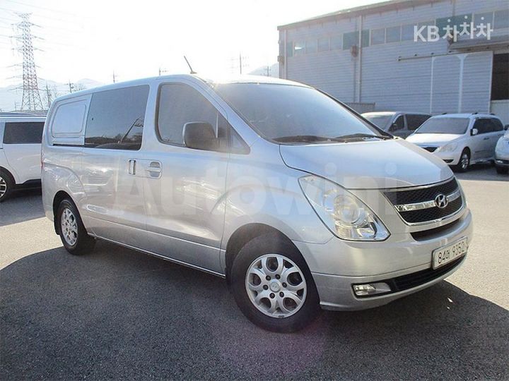 Hyundai Starex 2009 — 3