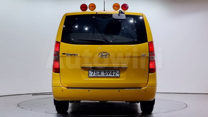 Hyundai Starex 2016 — 4