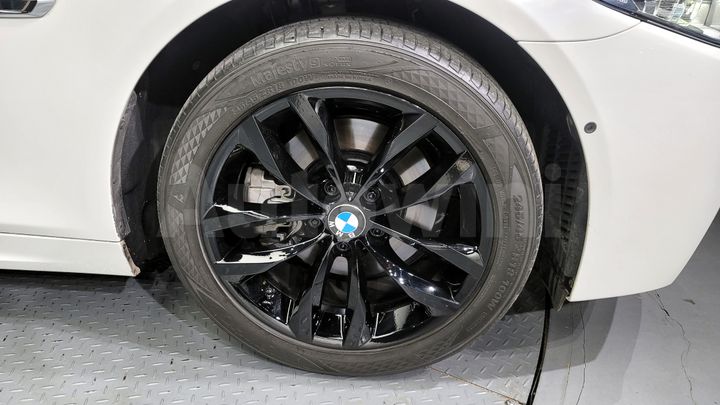BMW 5 Series 2016 — 5