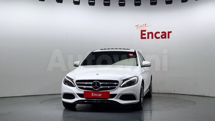 Mercedes Benz C Class 2018 — 3