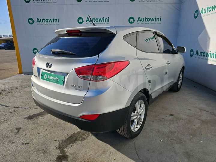 Hyundai Tucson 2010 — 5