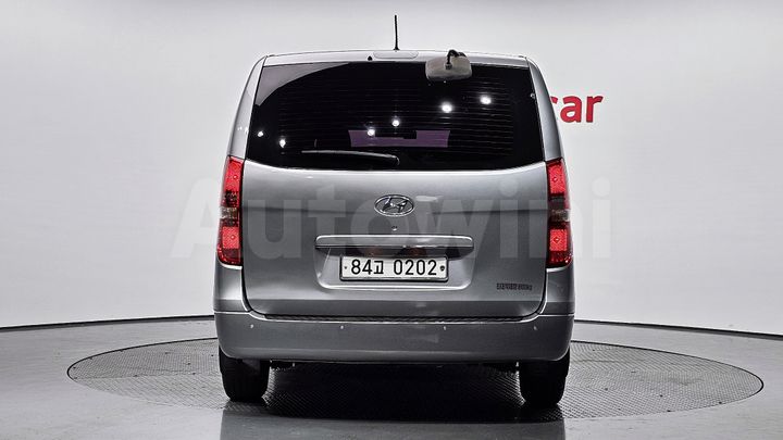Hyundai Starex 2017 — 4