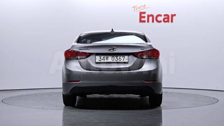 Hyundai Avante 2014 — 4
