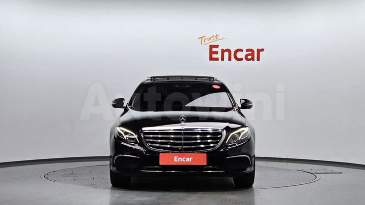 Mercedes Benz E Class 2019 — 3