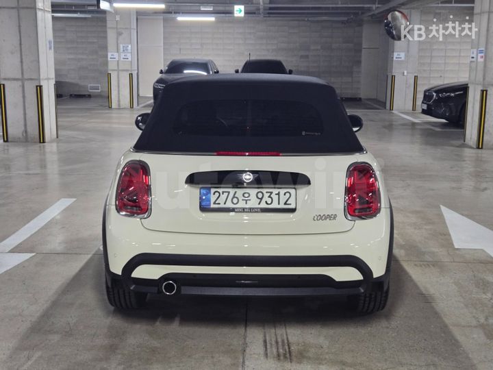 Mini New Convertible 2022 — 3