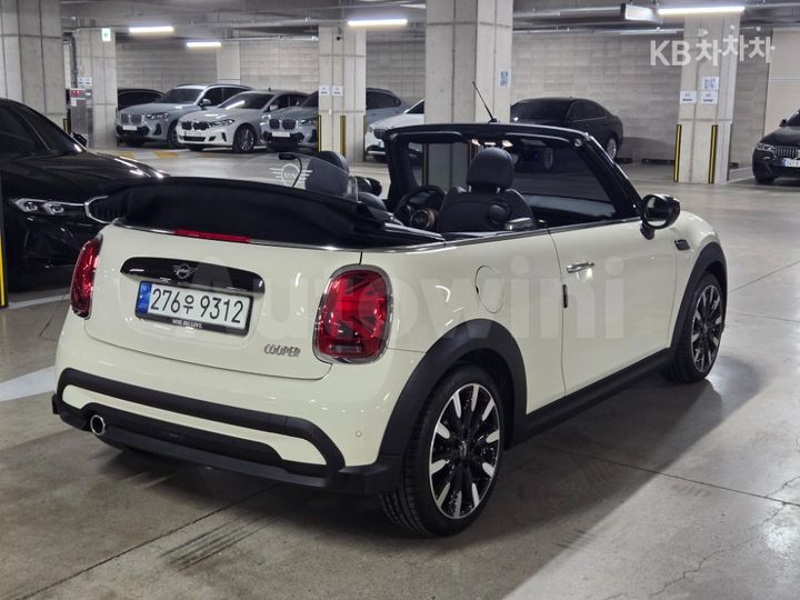 Mini New Convertible 2022 — 4