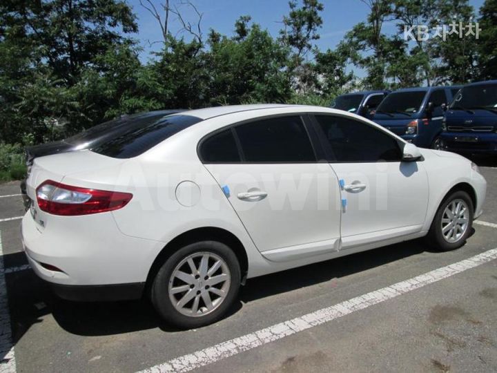 Renault SM3 2011 — 4