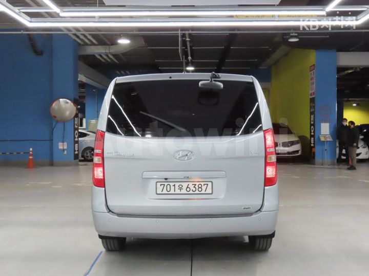 Hyundai Starex 2020 — 3