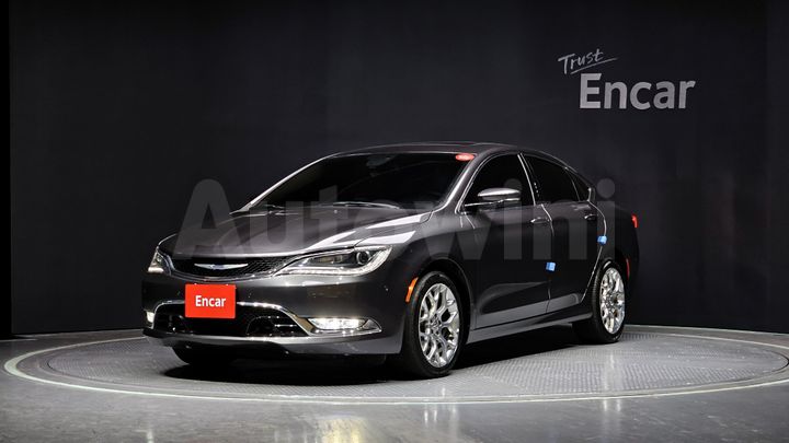 Chrysler 200