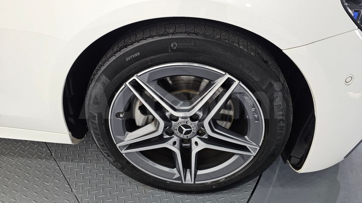 Mercedes-Benz E Class 2023 — 5