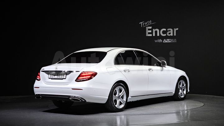 Mercedes-Benz E Class 2017 — 2