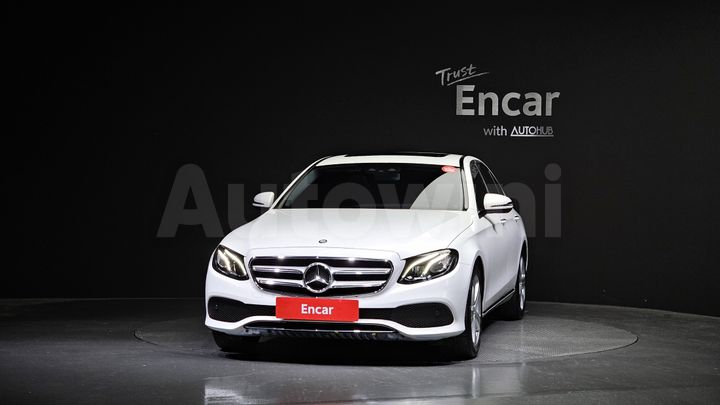 Mercedes-Benz E Class 2017 — 3