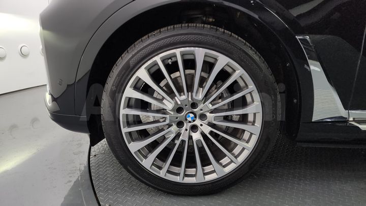 BMW X7 2020 — 5