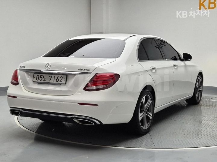 Mercedes-Benz E Class 2018 — 3