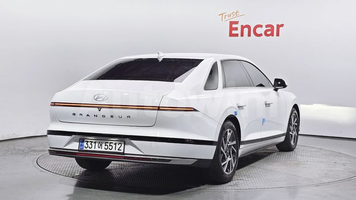 Hyundai Grandeur 2023 — 2