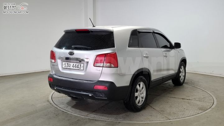 Kia Sorento 2009 — 2