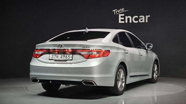 Hyundai Grandeur 2015 — 2