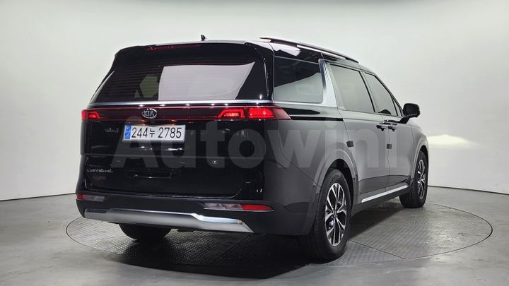 Kia Carnival 2021 — 2