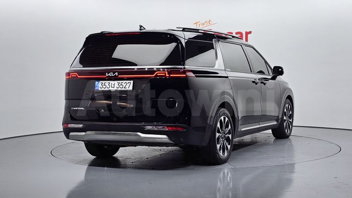 Kia Carnival 2022 — 2
