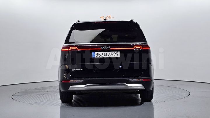 Kia Carnival 2022 — 4
