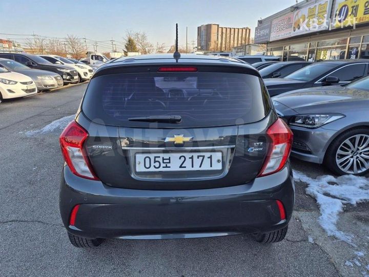 Chevrolet Spark 2017 — 4