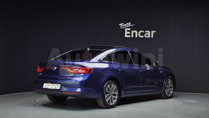 Renault SM6 2017 — 2