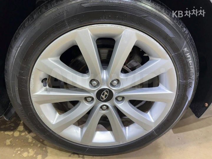 Hyundai i40 2014 — 5