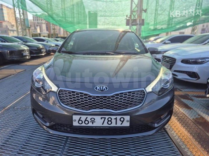 Kia K3 2013 — 2