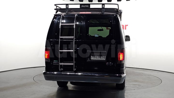 Ford E Series 2012 — 4