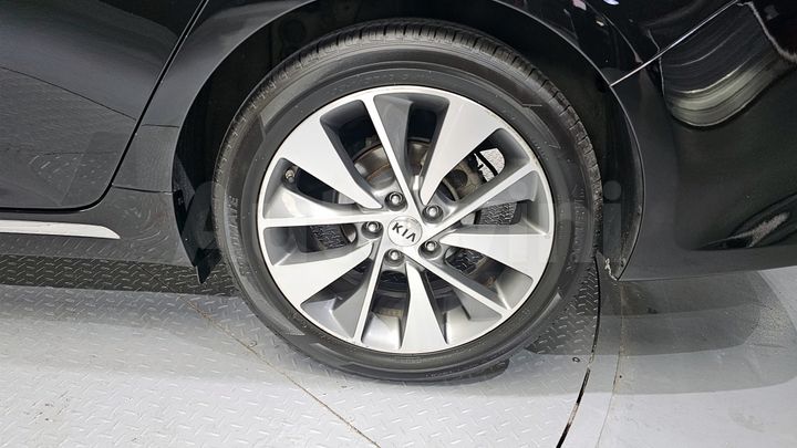 Kia K5 2017 — 5