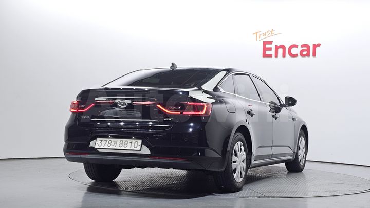 Renault SM6 2017 — 2
