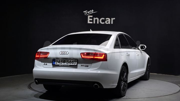 Audi A6 2012 — 2