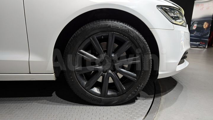 Audi A6 2012 — 5
