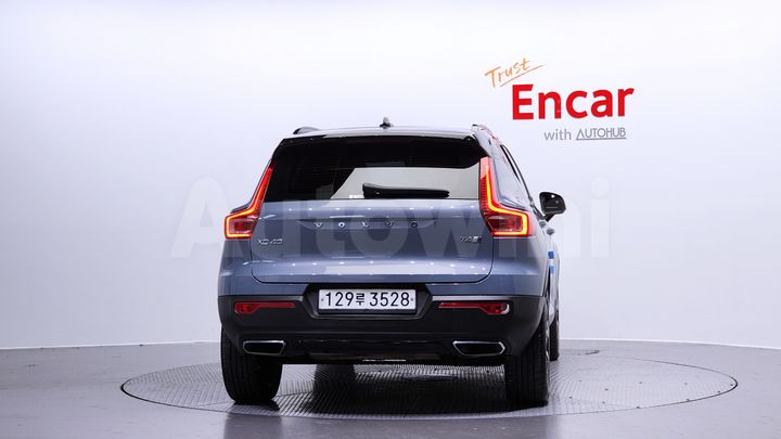 Volvo XC40 2020 — 4