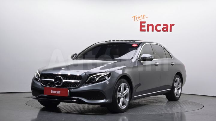 Mercedes-Benz E Class 2017 — 3