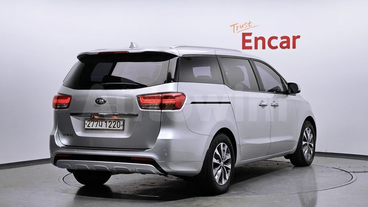Kia Carnival 2016 — 2