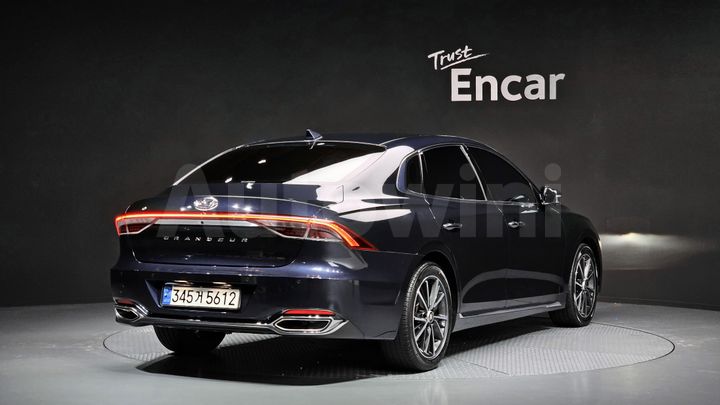 Hyundai Grandeur 2021 — 2