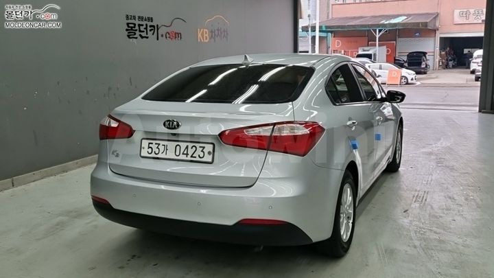 Kia K3 2015 — 2