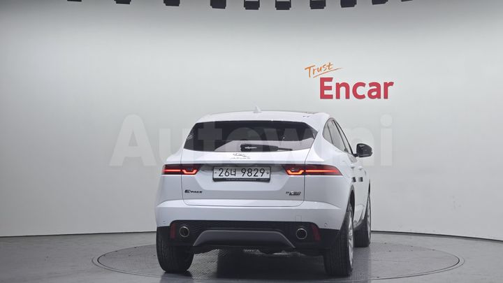 Jaguar E PACE 2018 — 4