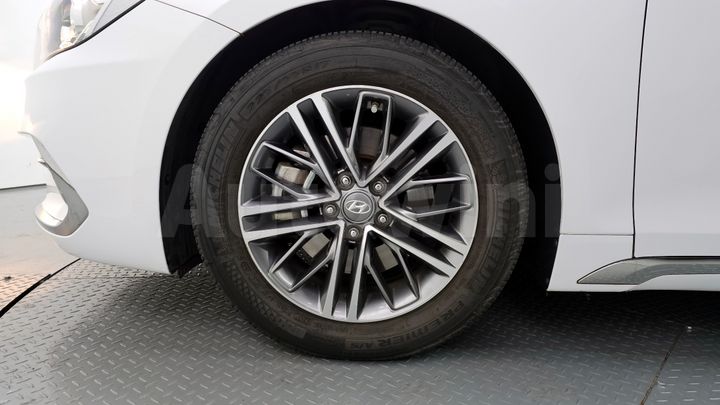 Hyundai Grandeur 2017 — 5