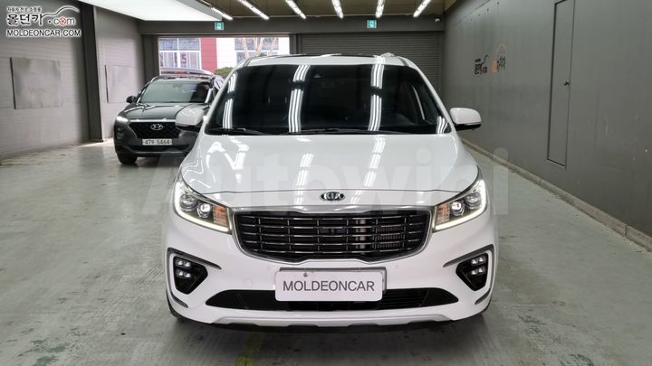 Kia Carnival 2019 — 3