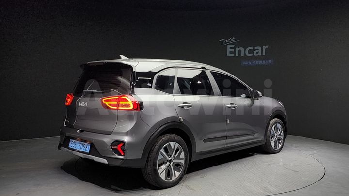 Kia Niro 2023 — 2