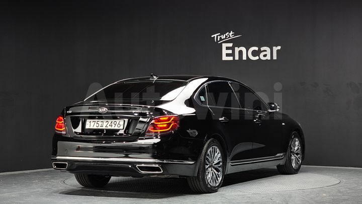 Kia K9 2021 — 2