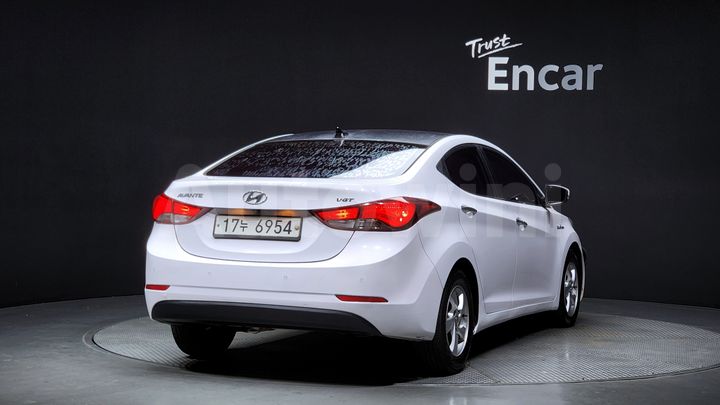 Hyundai Avante 2015 — 2