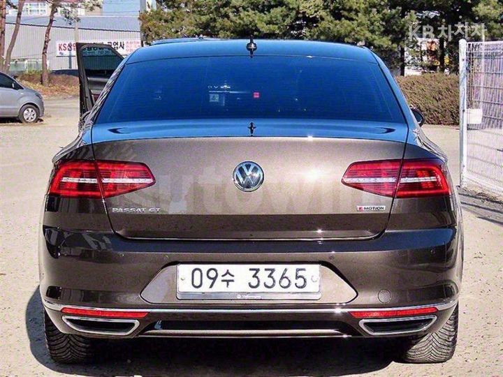 Volkswagen Passat 2018 — 4