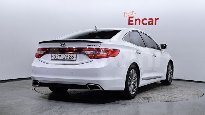 Hyundai Grandeur 2015 — 2