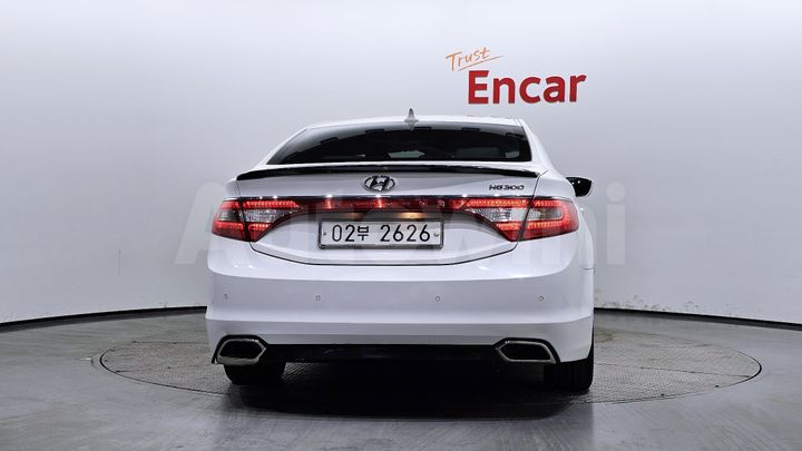 Hyundai Grandeur 2015 — 4