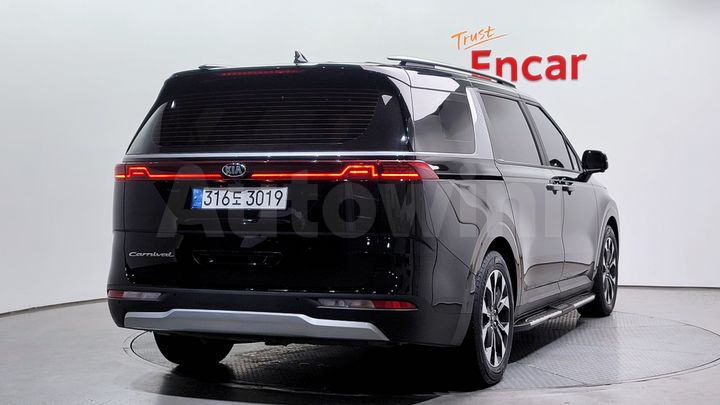 Kia Carnival 2021 — 2