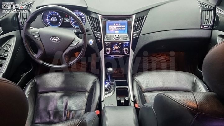 Hyundai Sonata 2010 — 5